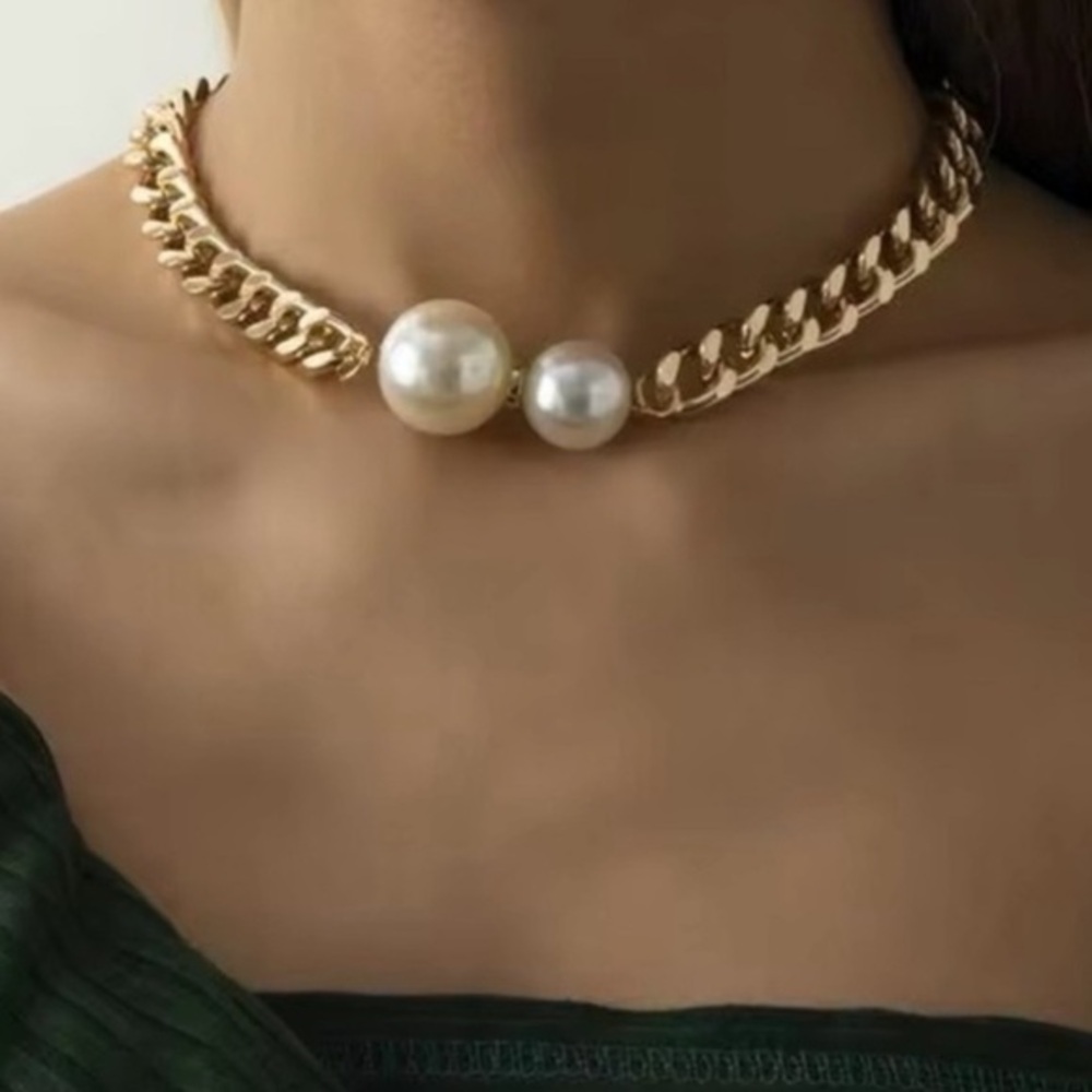 Anthropologie Gold Chain Necklace with Pearls